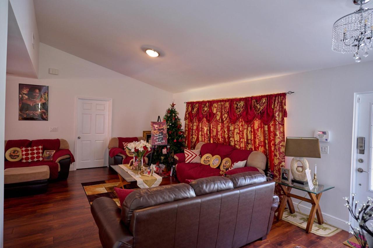 Fabulous Hollywood Living Space Екстер'єр фото