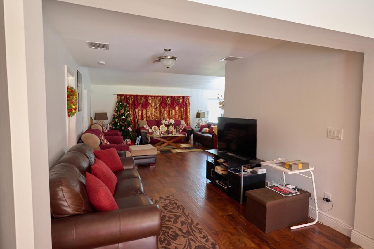 Fabulous Hollywood Living Space Екстер'єр фото