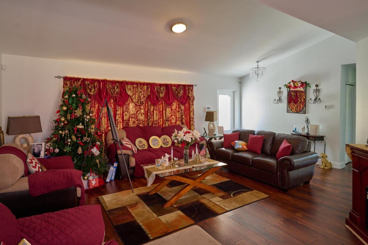 Fabulous Hollywood Living Space Екстер'єр фото